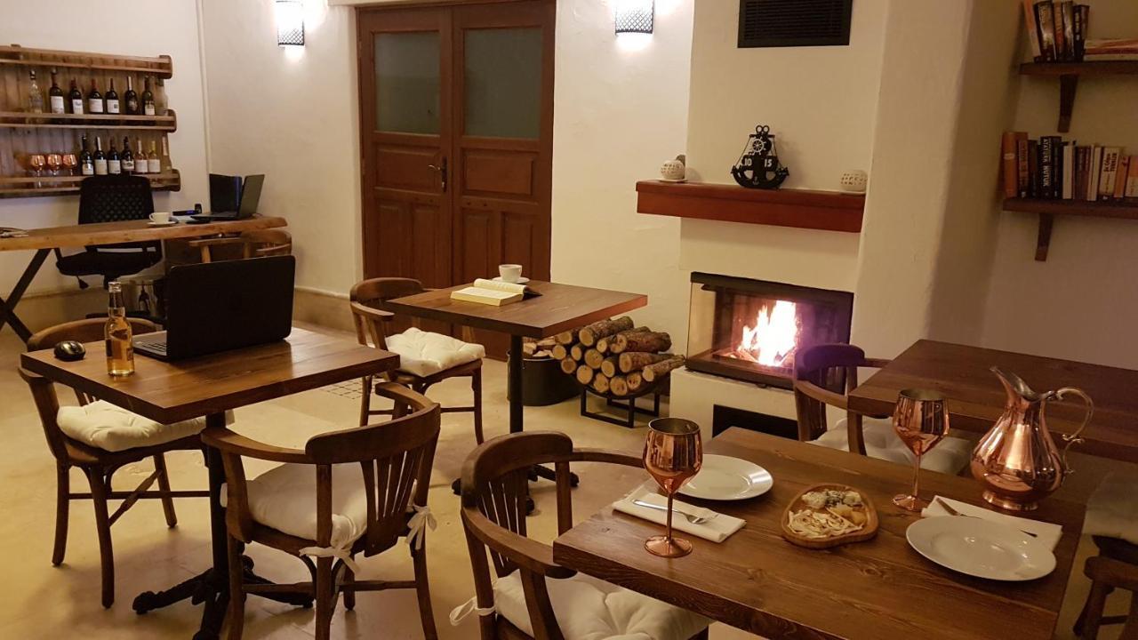 Rebetiko 2* Alaçatı