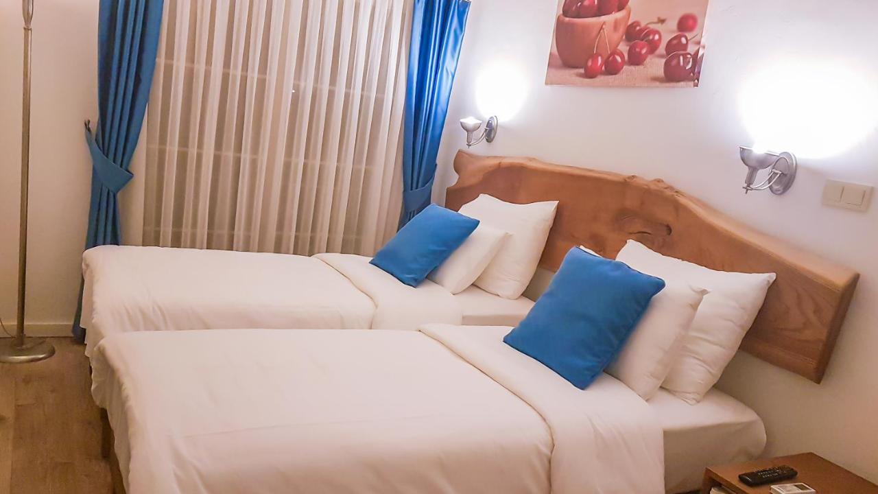 Hotel Rebetiko